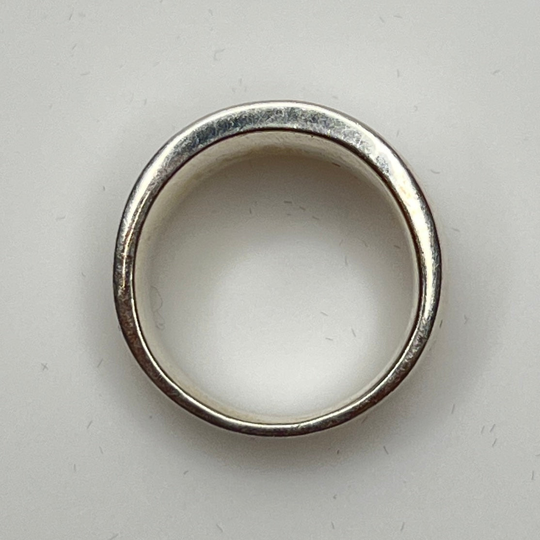 Vintage silver sculptural ring with smooth, polished finish