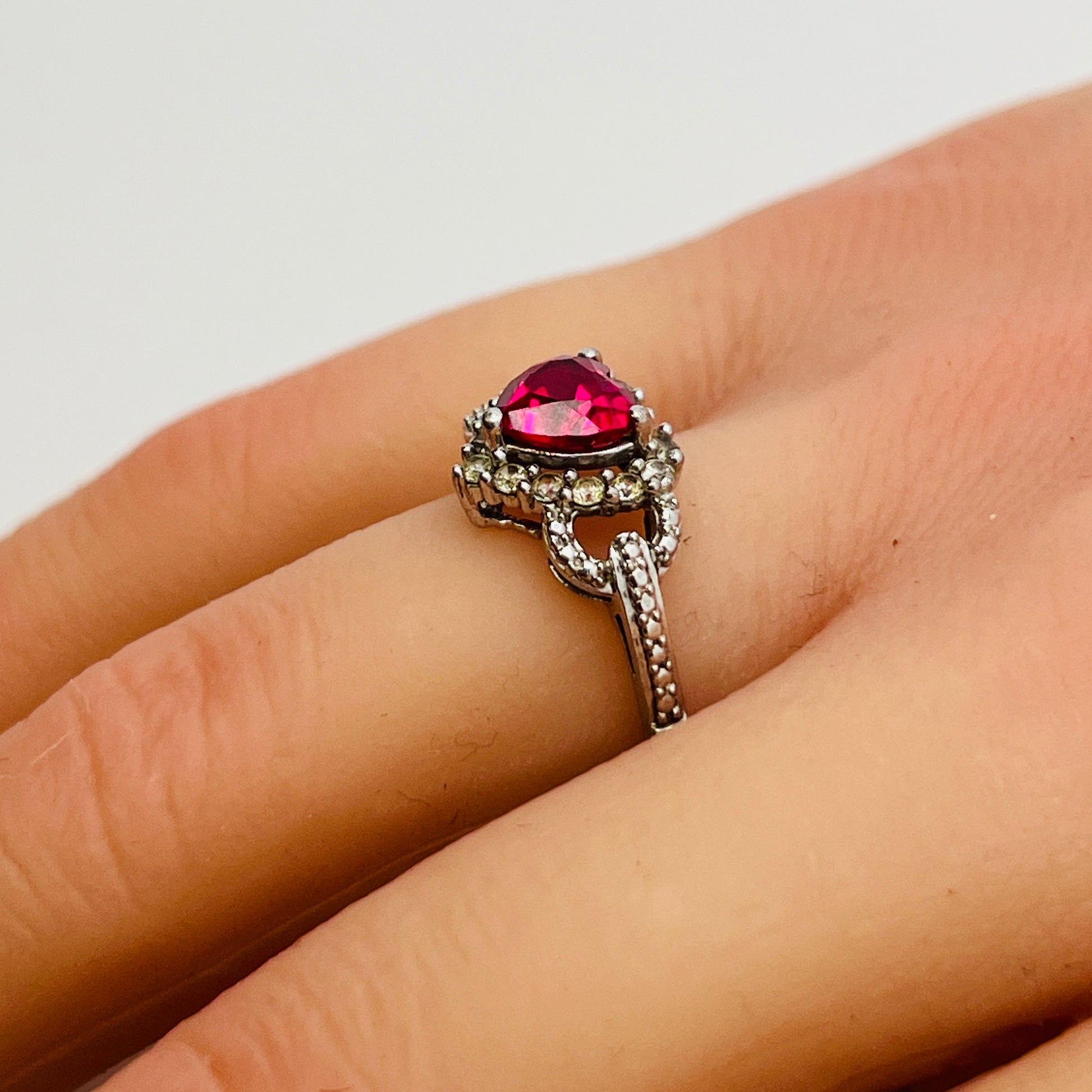 Vintage ruby red heart solitaire ring stamped 925