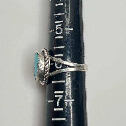 Size 6 vintage sterling ring with Southwestern design