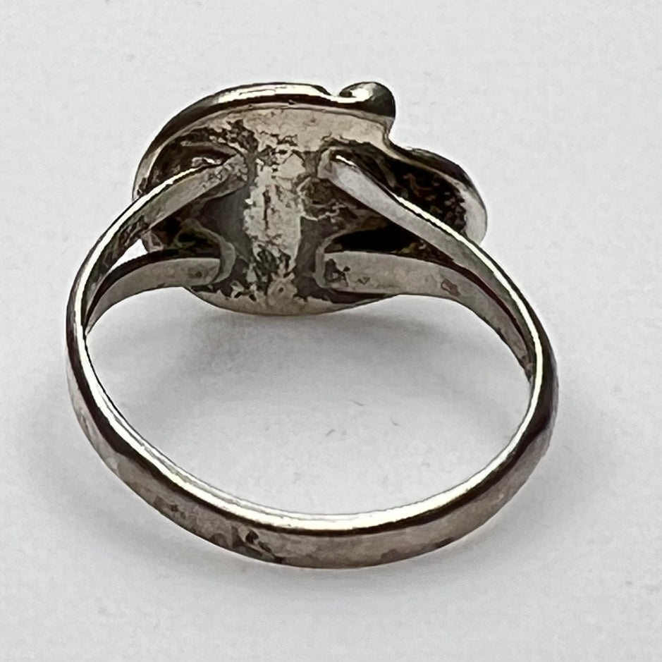 Back view of vintage sterling ring showing split shank band