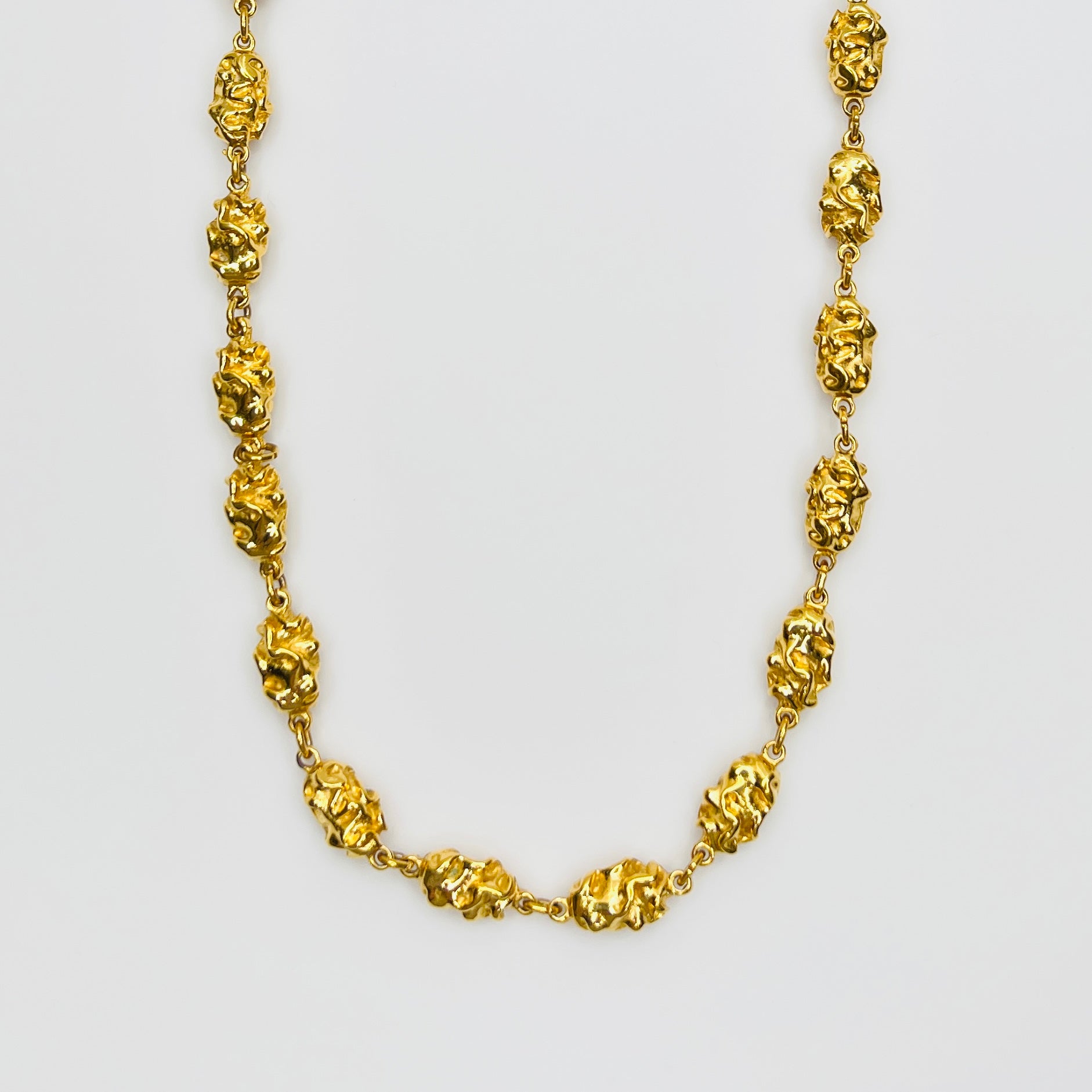 Trifari nugget chain necklace spring ring clasp detail gold tone
