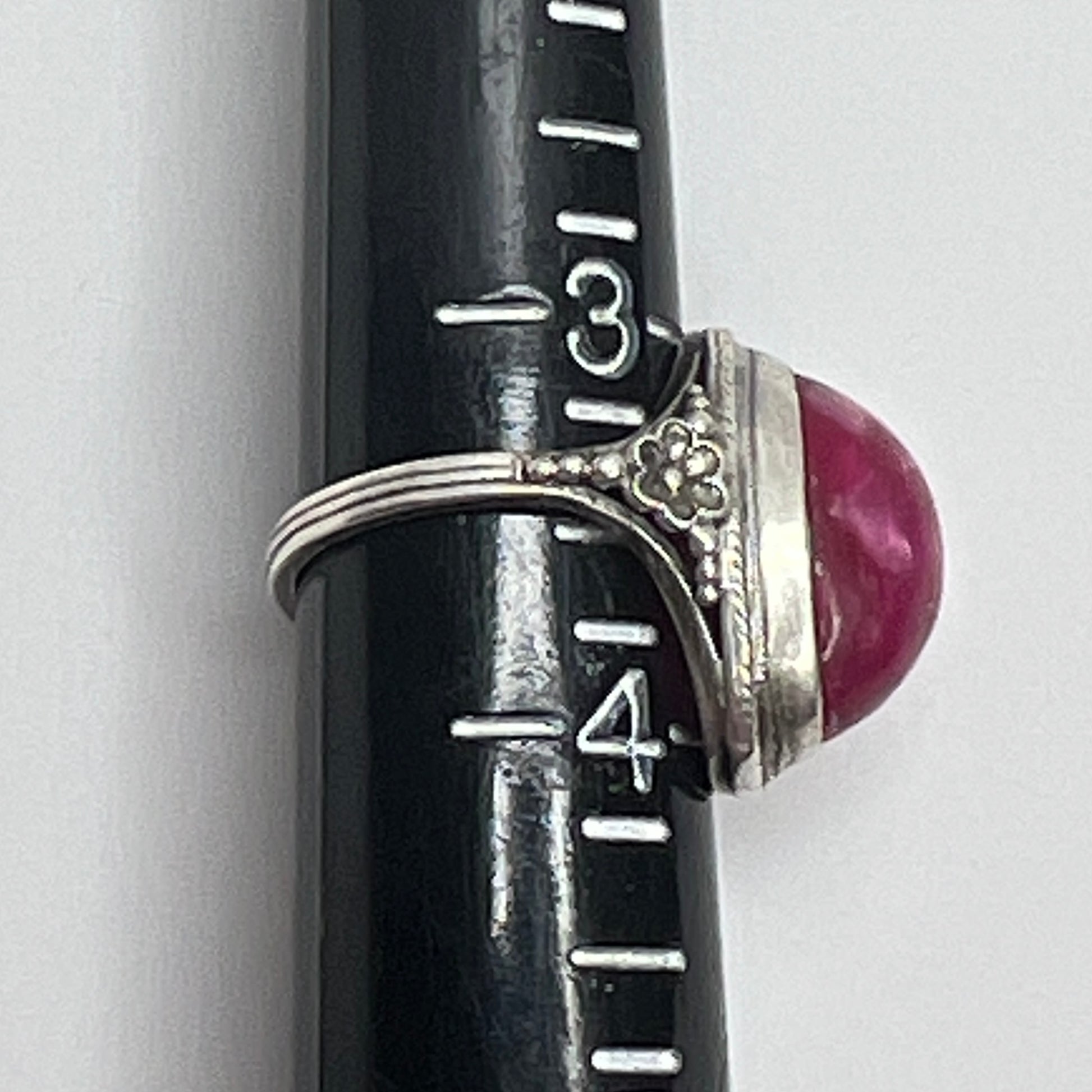 Ring on sizer showing size 3.5