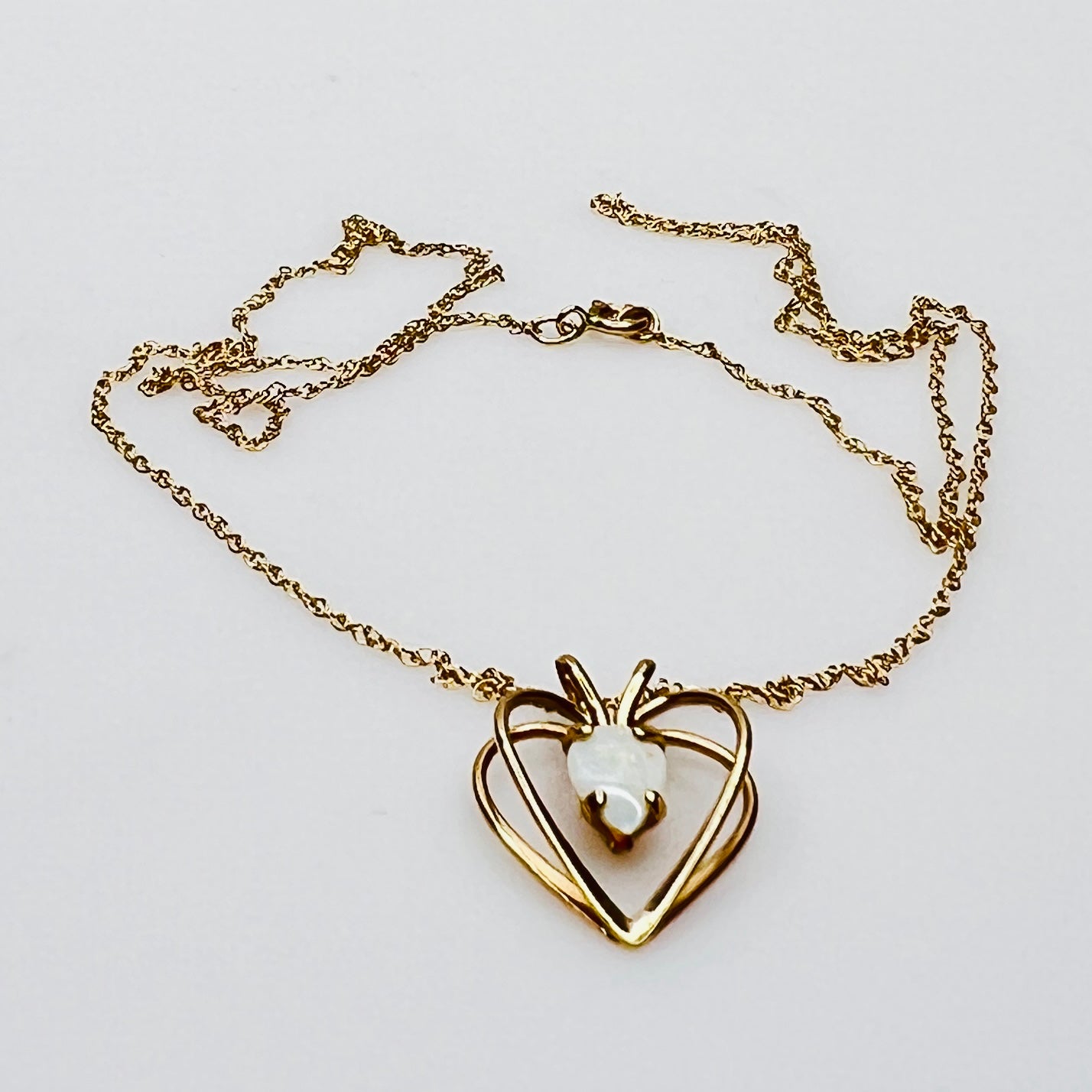 Vintage 14K gold opal heart pendant necklace delicate chain