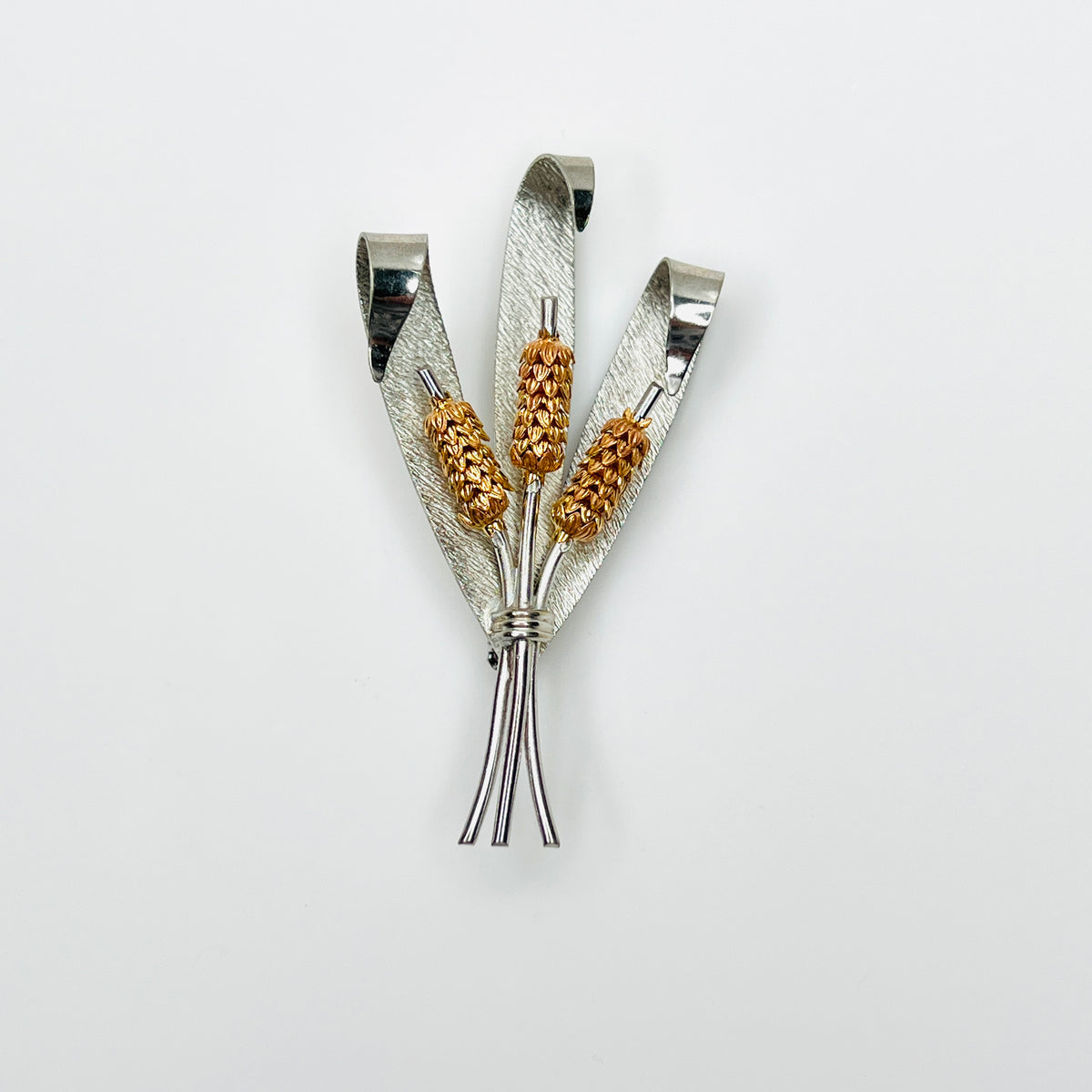 Vintage 1950s two-tone cattail brooch with gold cattails and textured silver-tone leaves