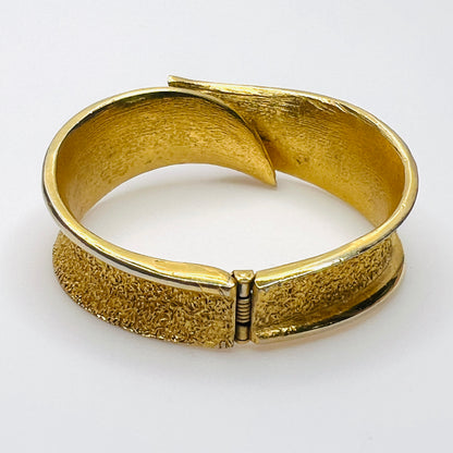 Rear view of vintage Crown Trifari hinged clamper bracelet showing construction