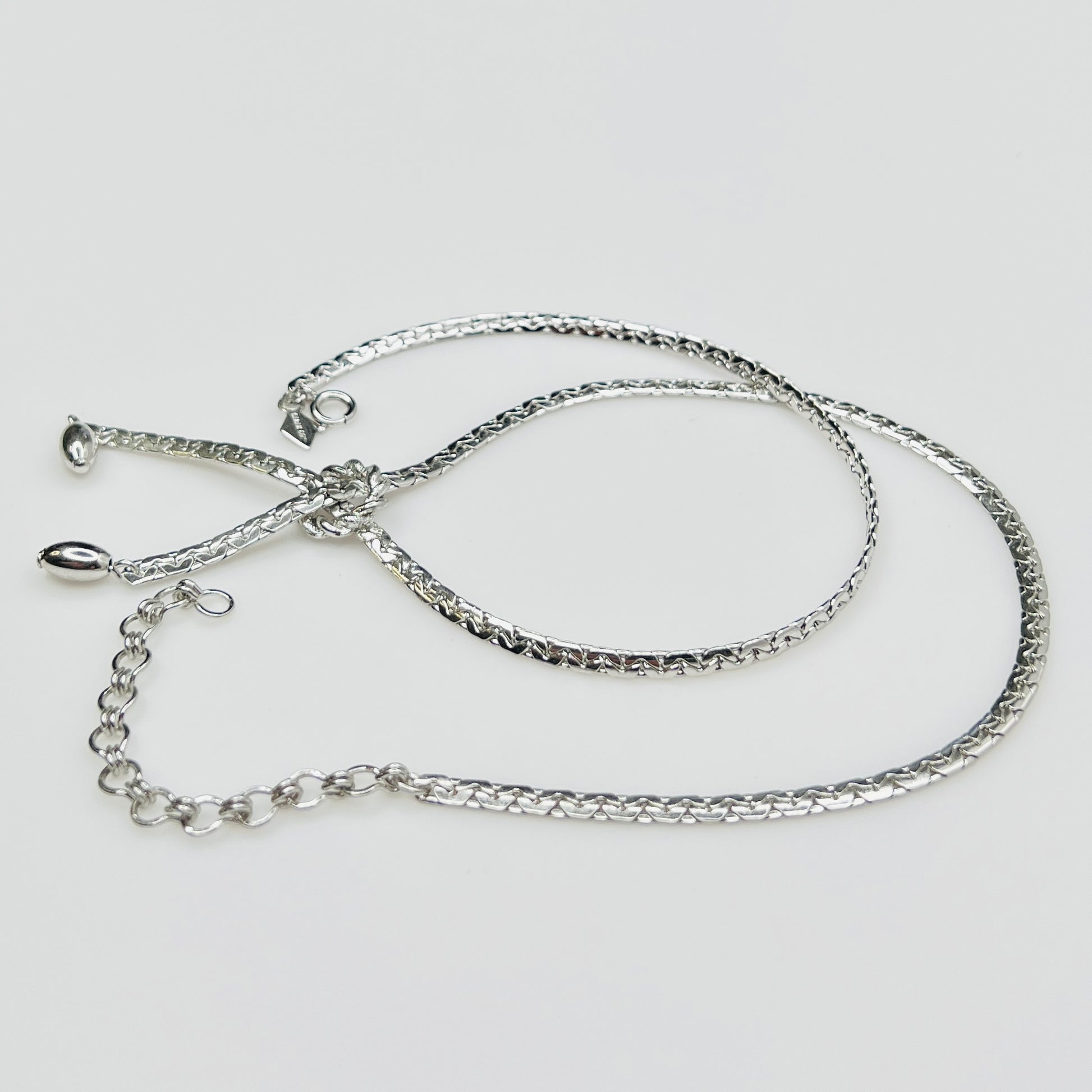 Full view of Sarah Coventry necklace with extender chain