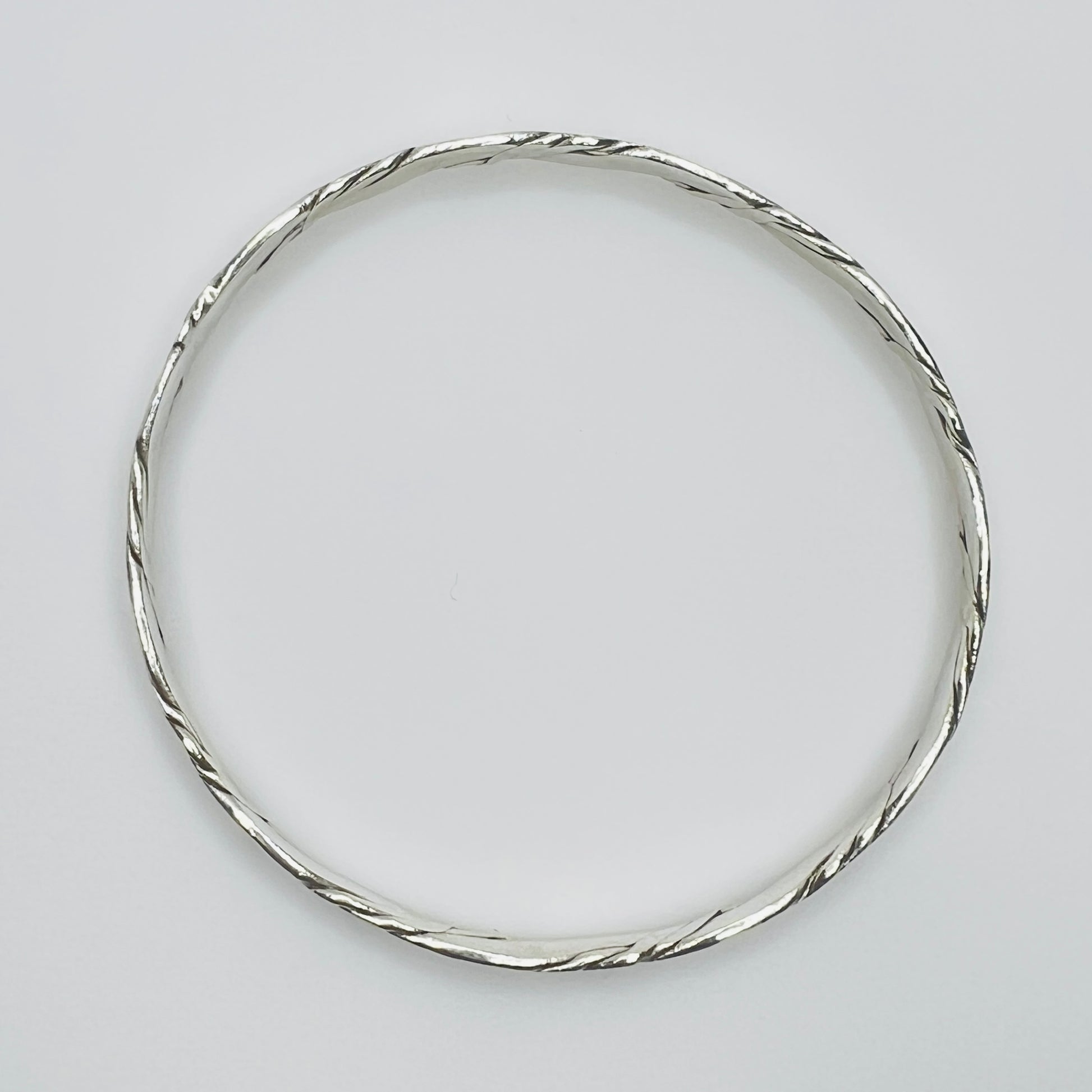 Vintage artisan sterling silver twisted bangle bracelet