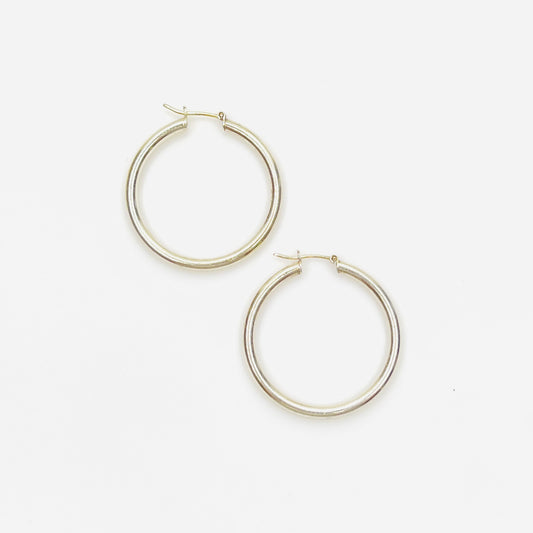 Vintage Italy 925 sterling silver hoop earrings with classic tubular design