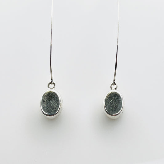 Vintage 1980s sterling silver minimalist dangle earrings with long ear wires