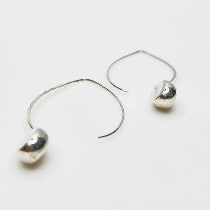 Modernist sterling silver oval drop earrings with elongated wire design
