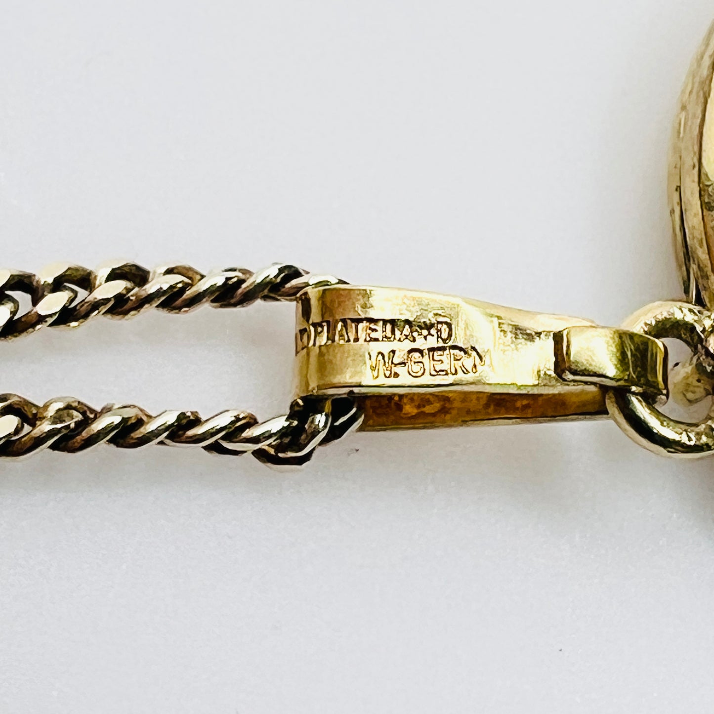 Maker mark and 925 Italy stamp on vintage sterling silver necklace chain