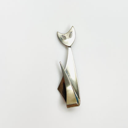 Vintage signed Kim stainless steel Modernist cat brooch with sculptural minimalist design.
