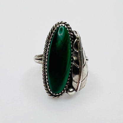 Vintage sterling silver malachite ring with elongated green stone