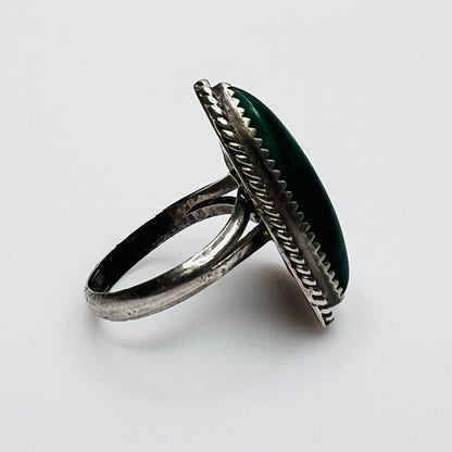Side view of sterling silver malachite ring with leaf detail