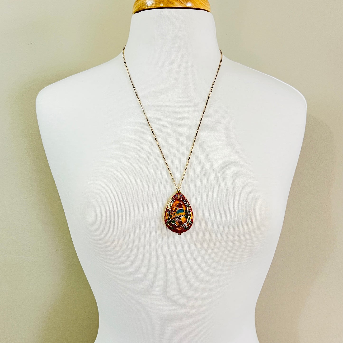 Vintage reversible cloisonné pendant necklace featuring colorful parrot design