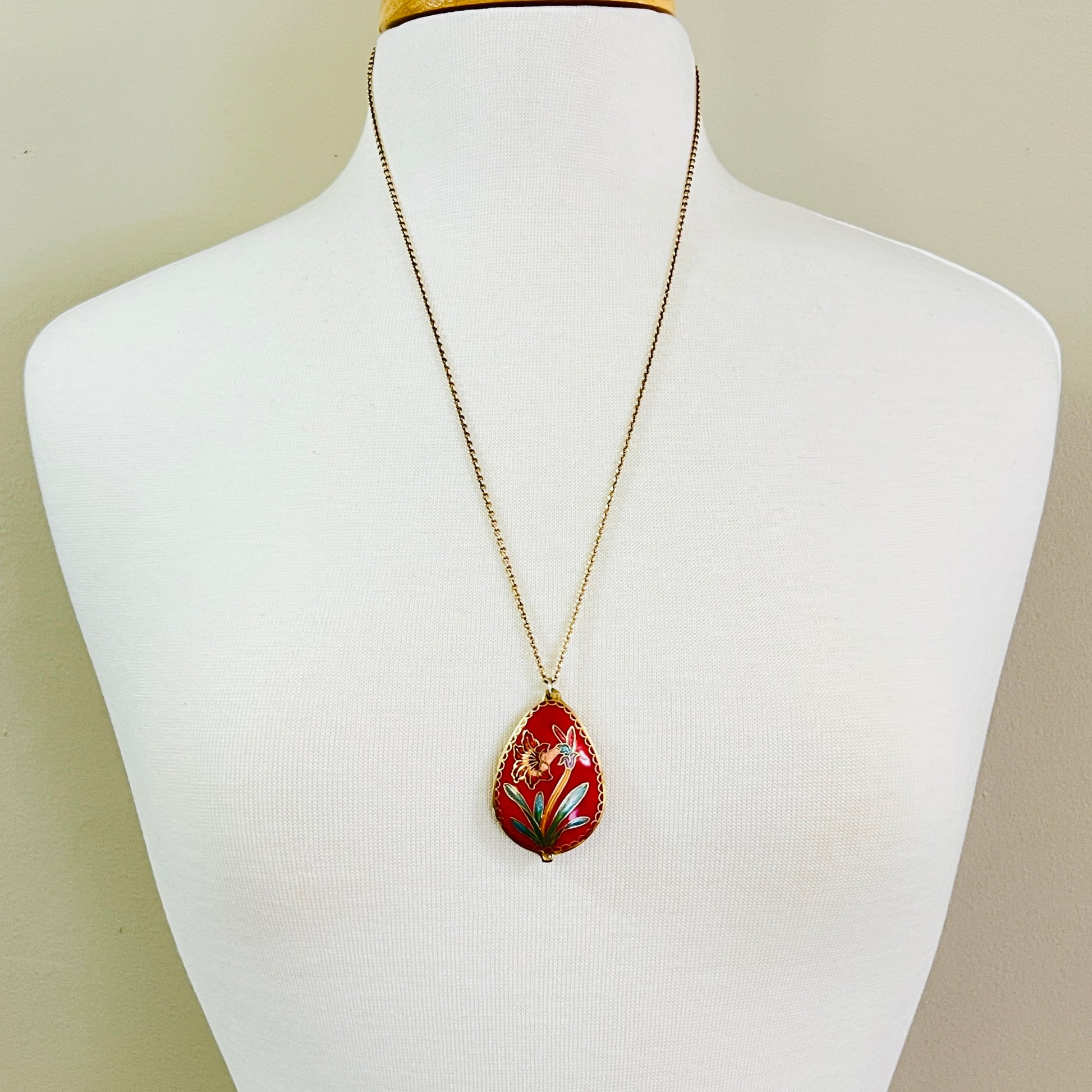 Vintage reversible cloisonné pendant necklace featuring colorful floral design