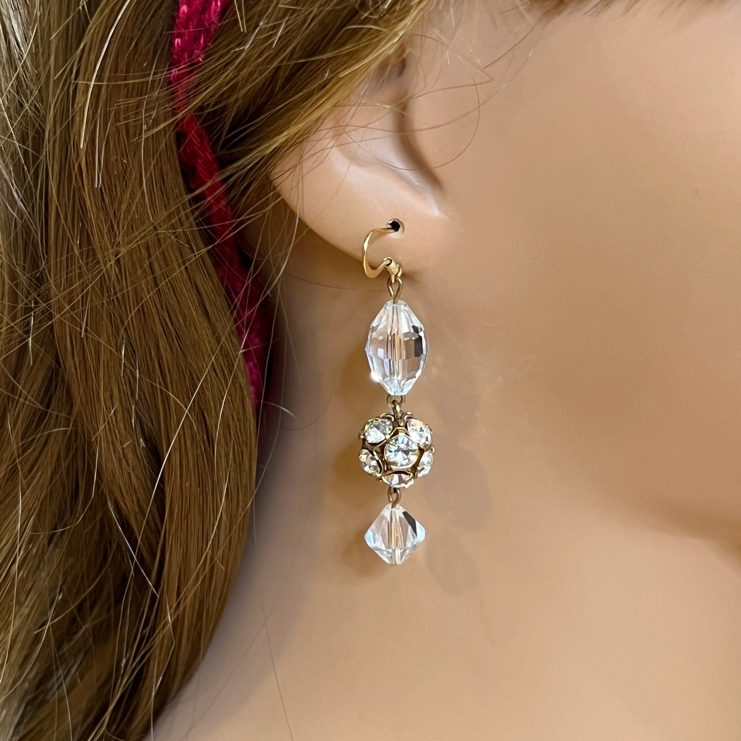 Vintage rhinestone and crystal Art Deco dangle earrings with filigree details