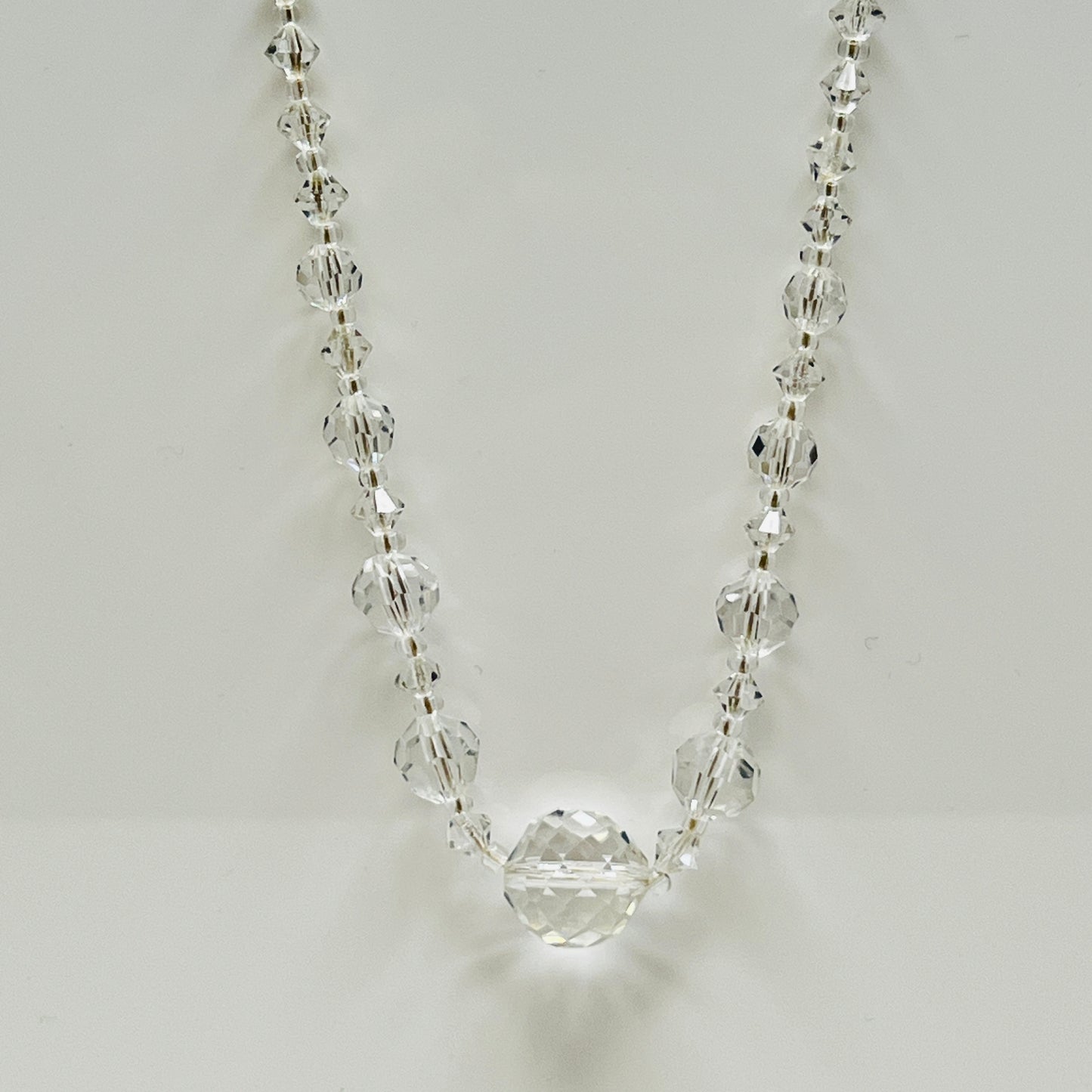 Vintage crystal graduated bead necklace with cut faceted beads