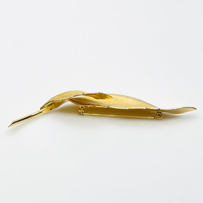 Side view of dimensional vintage Giovanni gold tone leaf brooch and pin