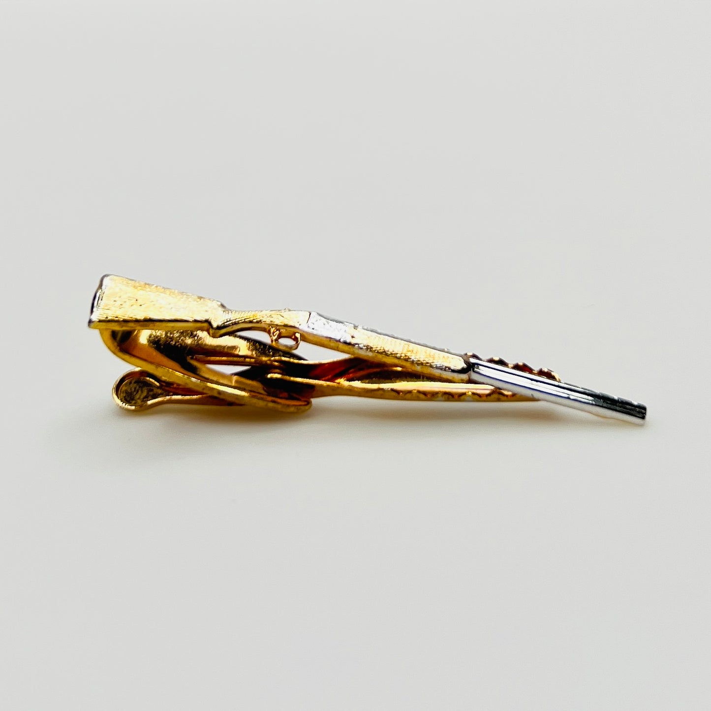 Mid Century over-under shotgun tie bar signed Hickok