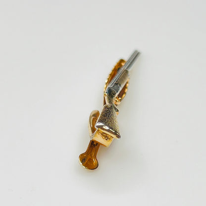 Vintage hunting motif tie clip with two tone finish