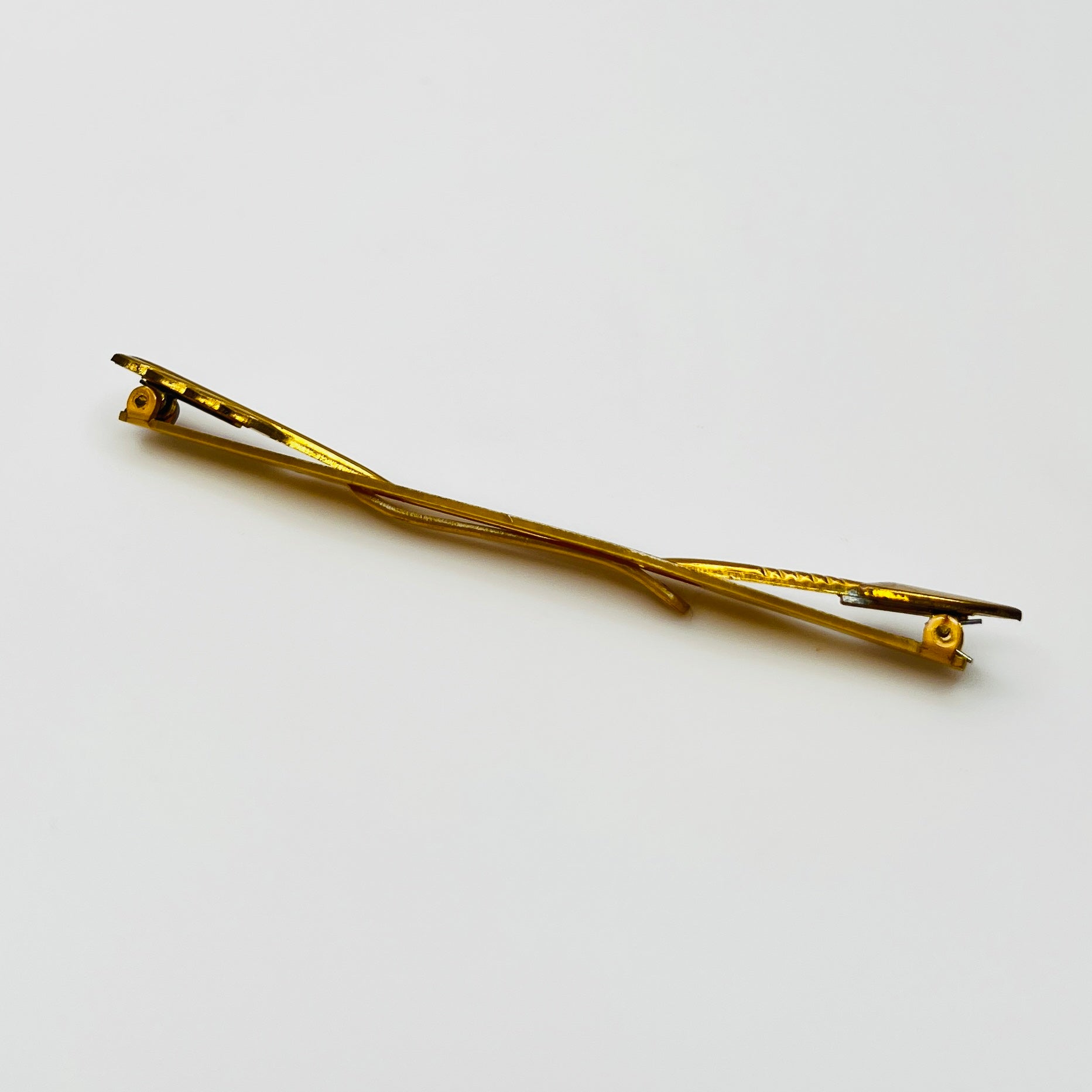 Vintage novelty arrow tie bar with spring ends