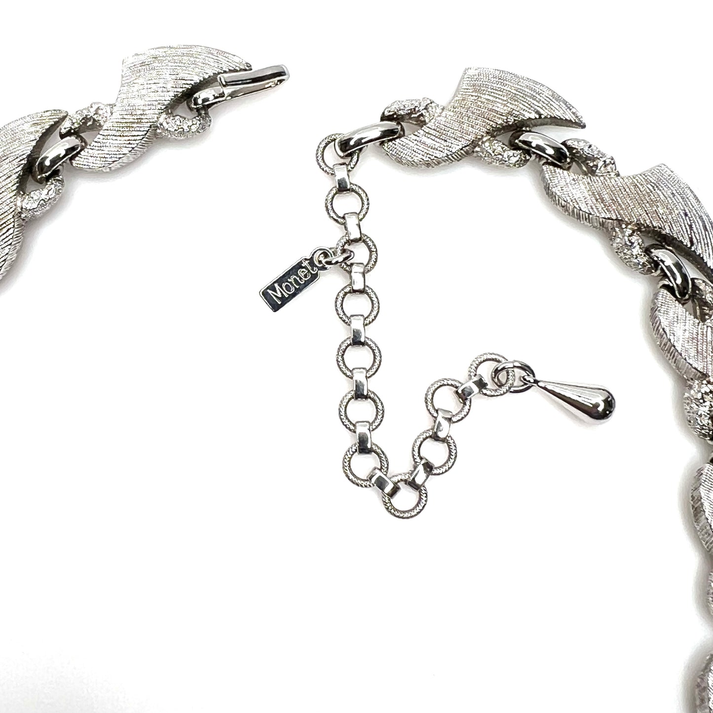 Monet hang tag and adjustable extender chain detail on vintage necklace