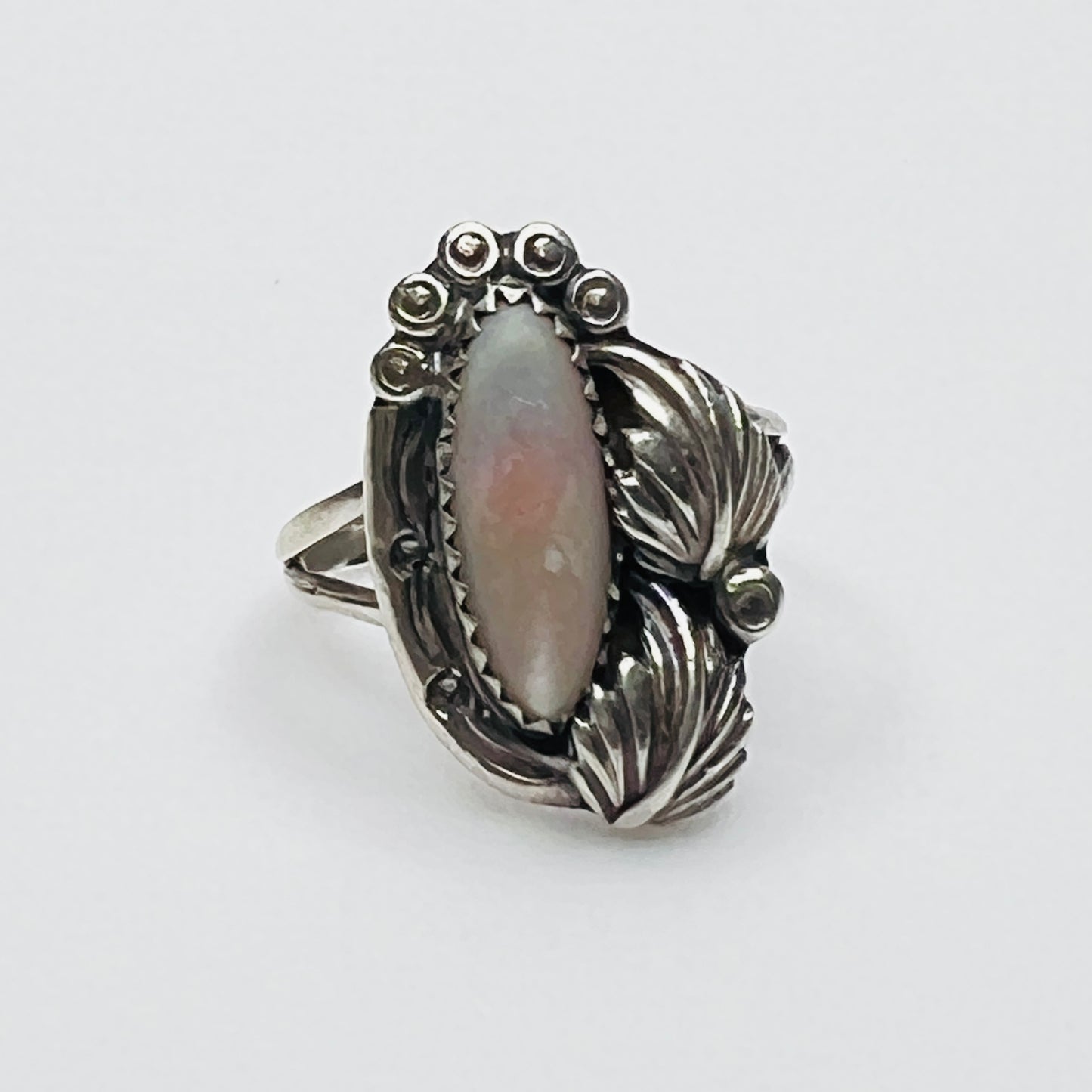 Vintage Navajo sterling silver mother of pearl ring
