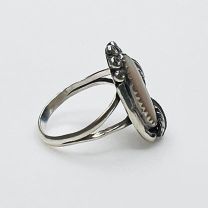 Side profile of Navajo artisan mother of pearl ring