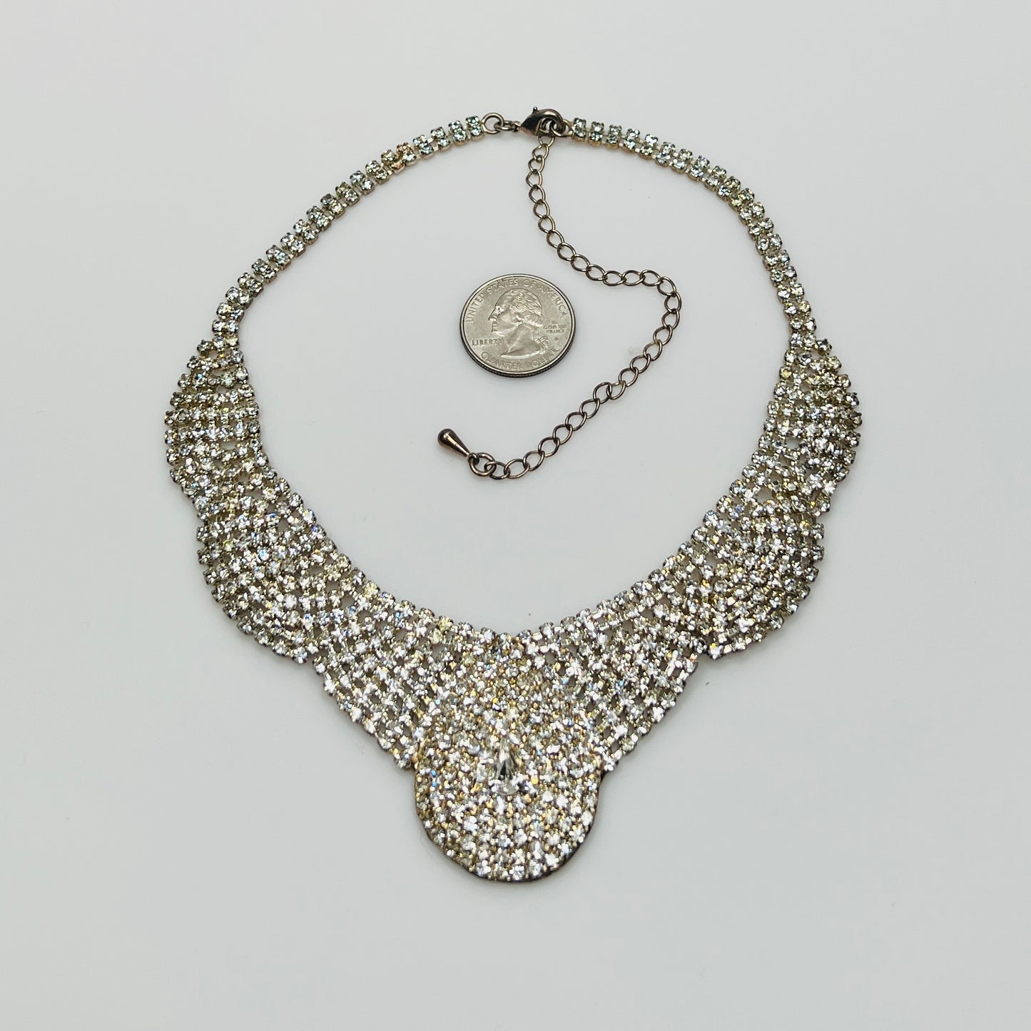 Bridal rhinestone collar necklace with adjustable extender