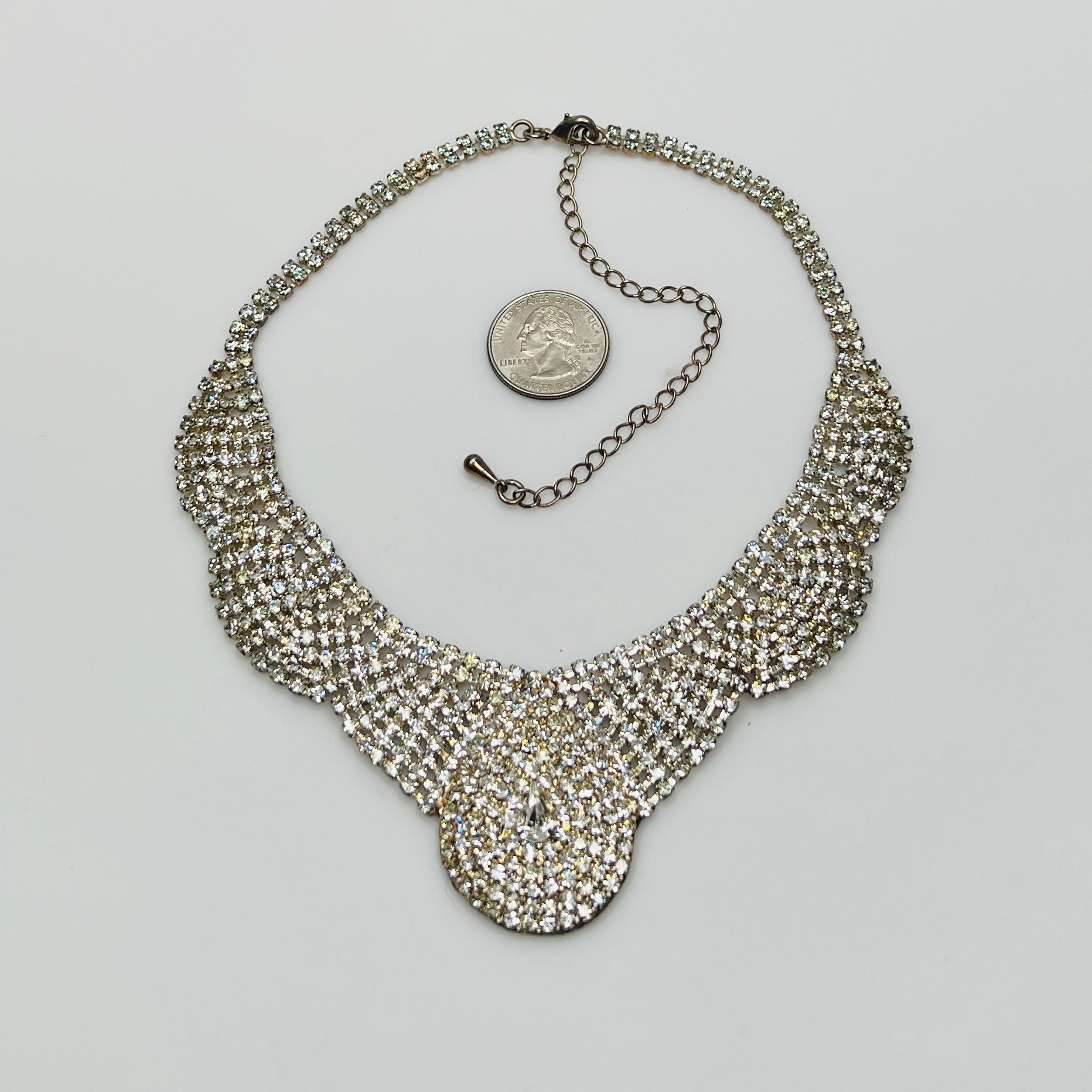Bridal rhinestone collar necklace with adjustable extender