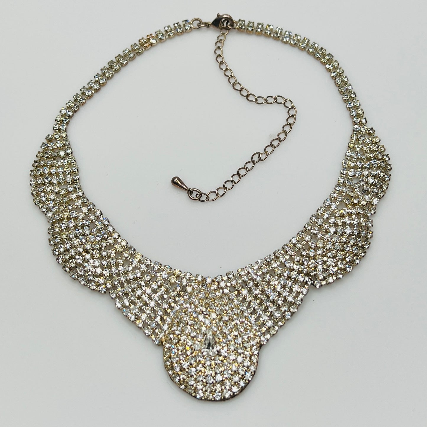 Bridal rhinestone collar necklace with adjustable extender