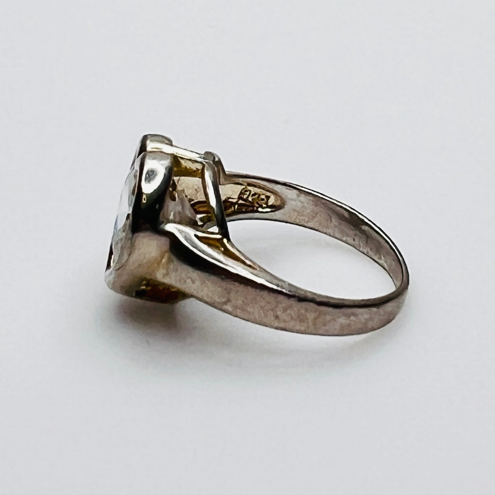 Side profile of vintage sterling silver heart ring