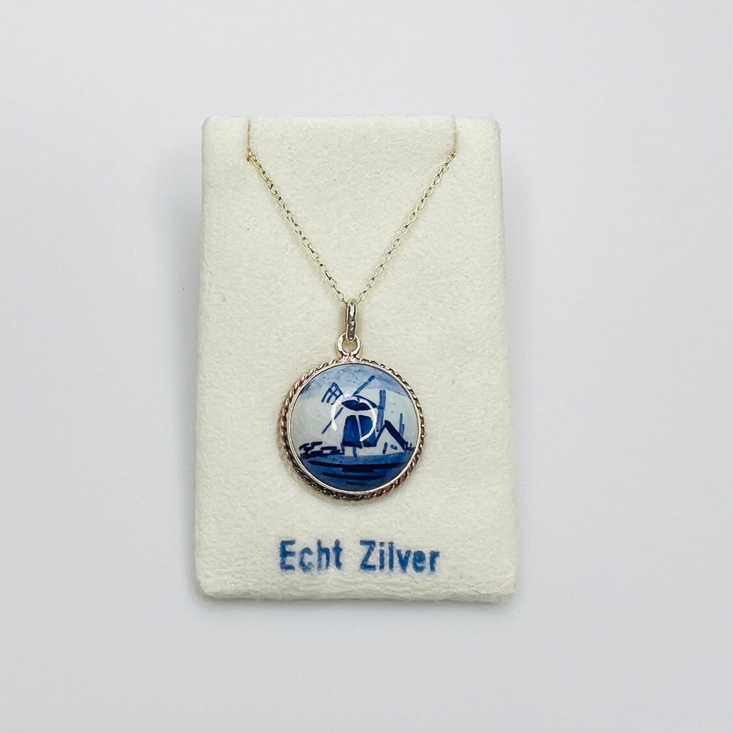 Echt Zilver Delft windmill pendant necklace with original presentation card