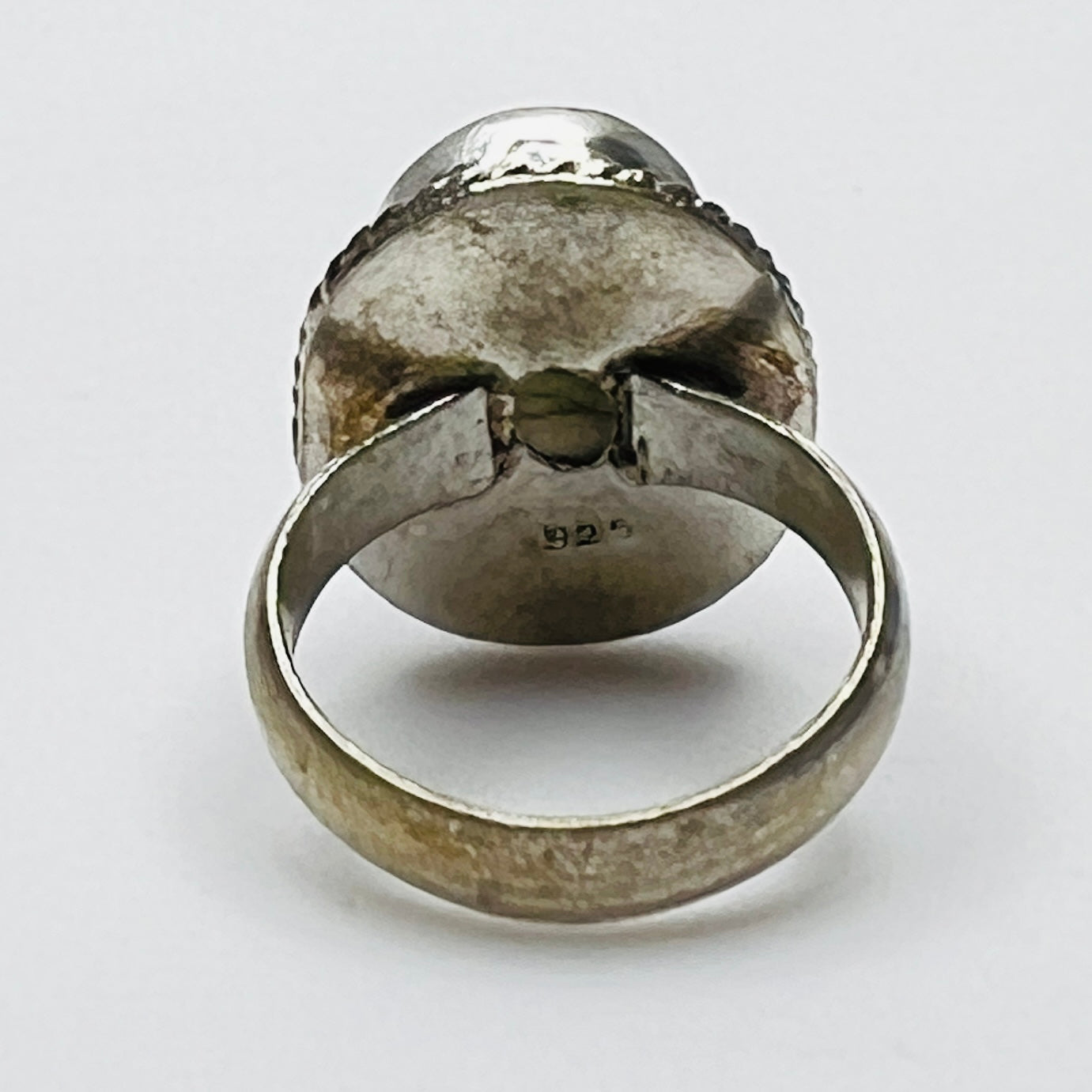 Back of vintage sterling silver labradorite ring stamped 925